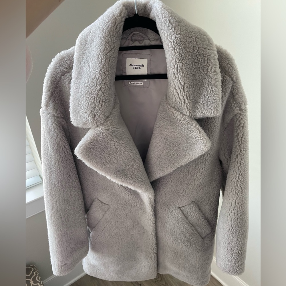 Abercrombie & Fitch Teddy Coat, light grey, size M
